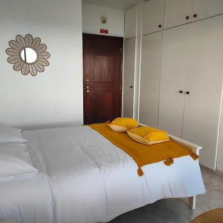 Sea View By Qozzy Appartamento